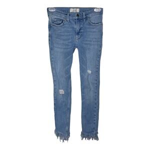 We The Free Light Wash Distressed Raw Hem Denim Jeans Size 24